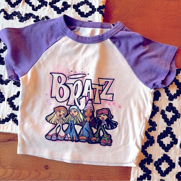 Bratz raglan sleeve crop top Purple White Graphic tee shirt juniors size small S - Picture 1 of 5